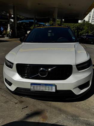 VOLVO XC40 2.0 T5 GASOLINA R-DESIGN AWD GEARTRONIC VOLVO XC40 2.0 T5 GASOLINA R-DESIGN AWD GEARTRONIC